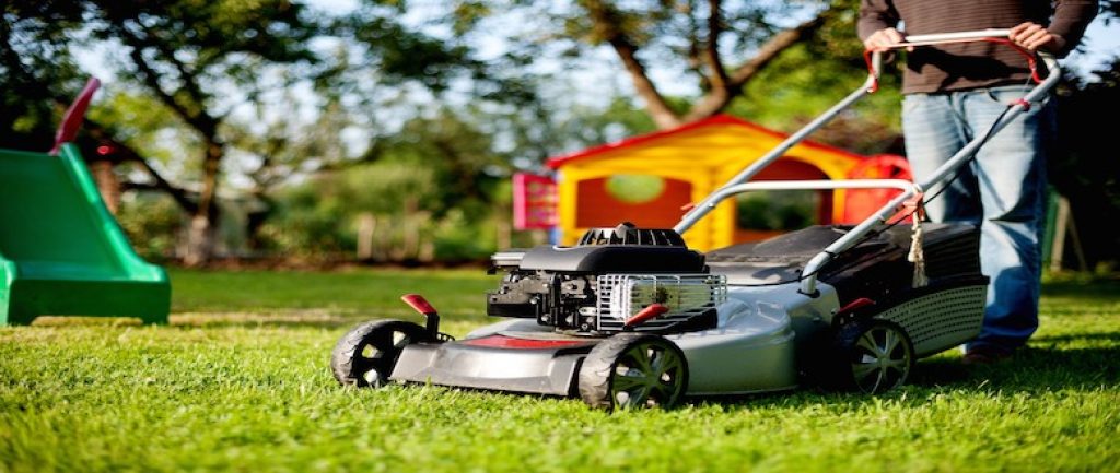 Best Self-Propelled Lawn Mower under $300